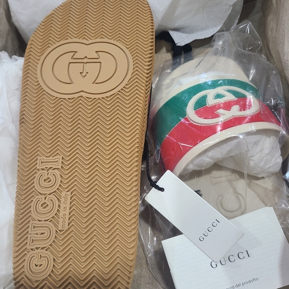 Brand new Gucci slides - Picture 5 of 6